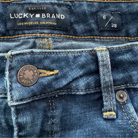 Lucky Brand Size 6/28 Hayden Skinny Medium Wash 5 Pocket Jeans EUC - Picture 8 of 9